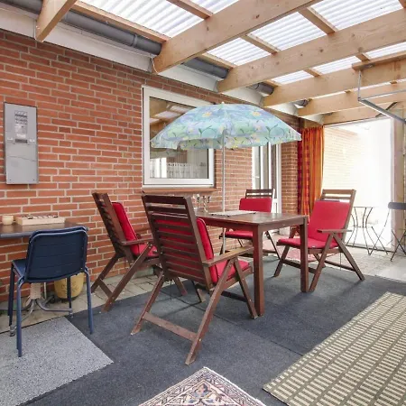 Fiola - 20km From The Sea By Interhome Bredebro