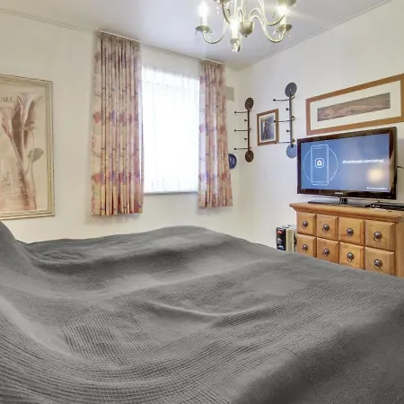 Fiola - 20km From The Sea By Interhome Bredebro