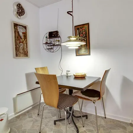 Fiola - 20km From The Sea By Interhome Bredebro